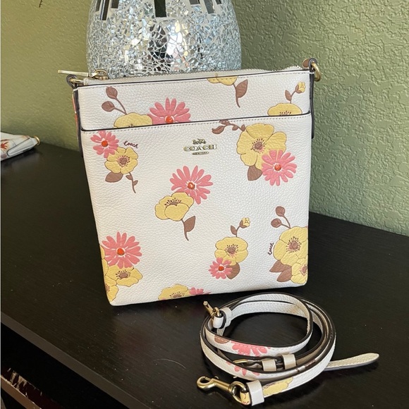 Coach Handbags - Coach Kitt Crosdbody Floral
